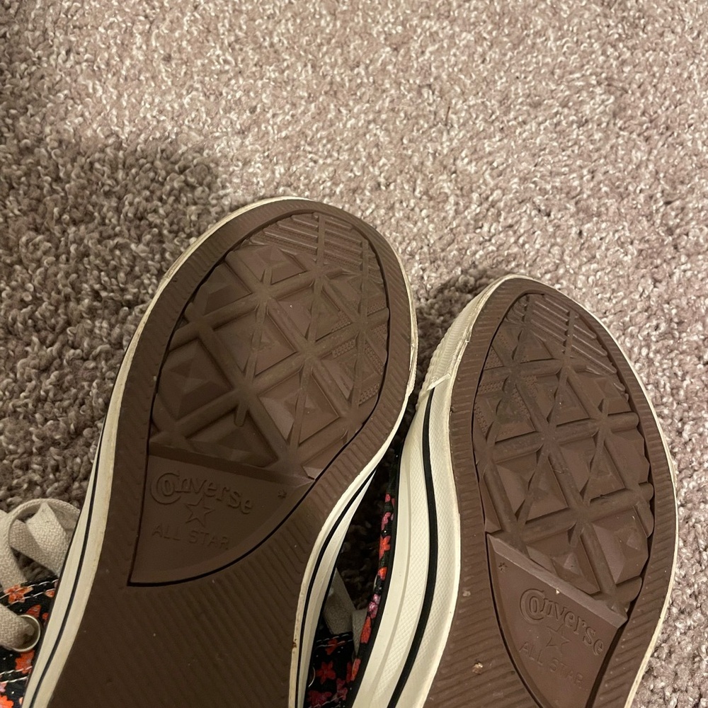 Converse - Picture 7 of 7